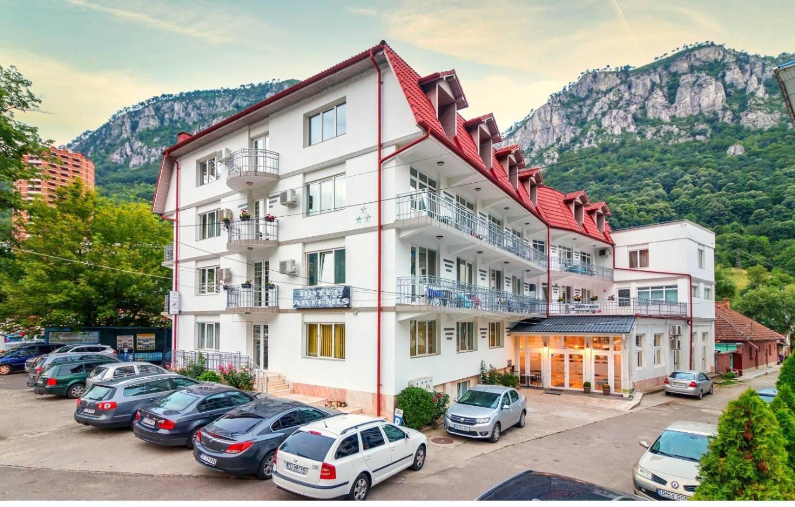 Hotel Artemis Băile Herculane Esterno foto